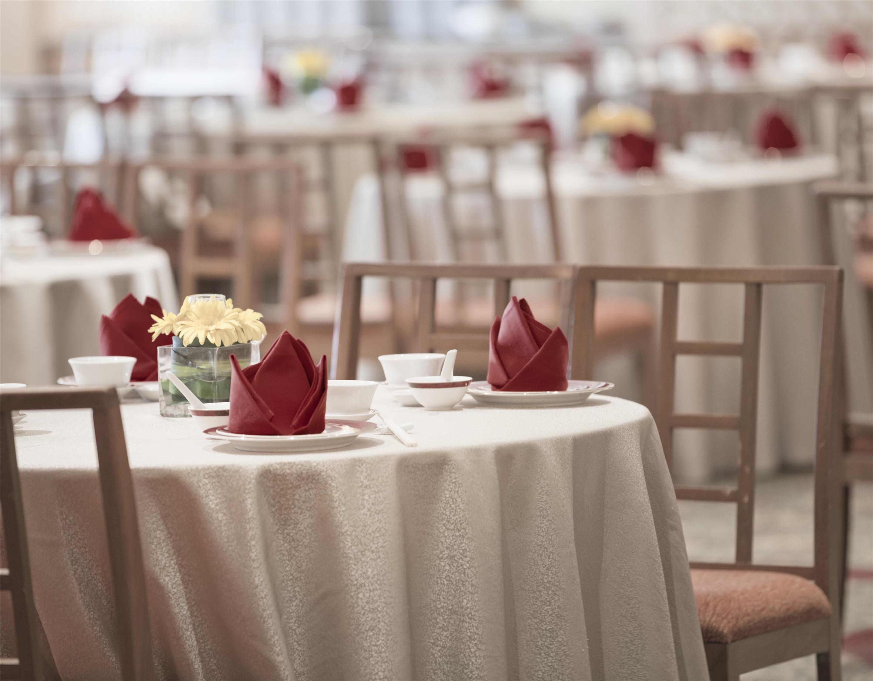 Dorsett Grand Subang Hotel Subang Jaya Kültér fotó A table set for a formal meal