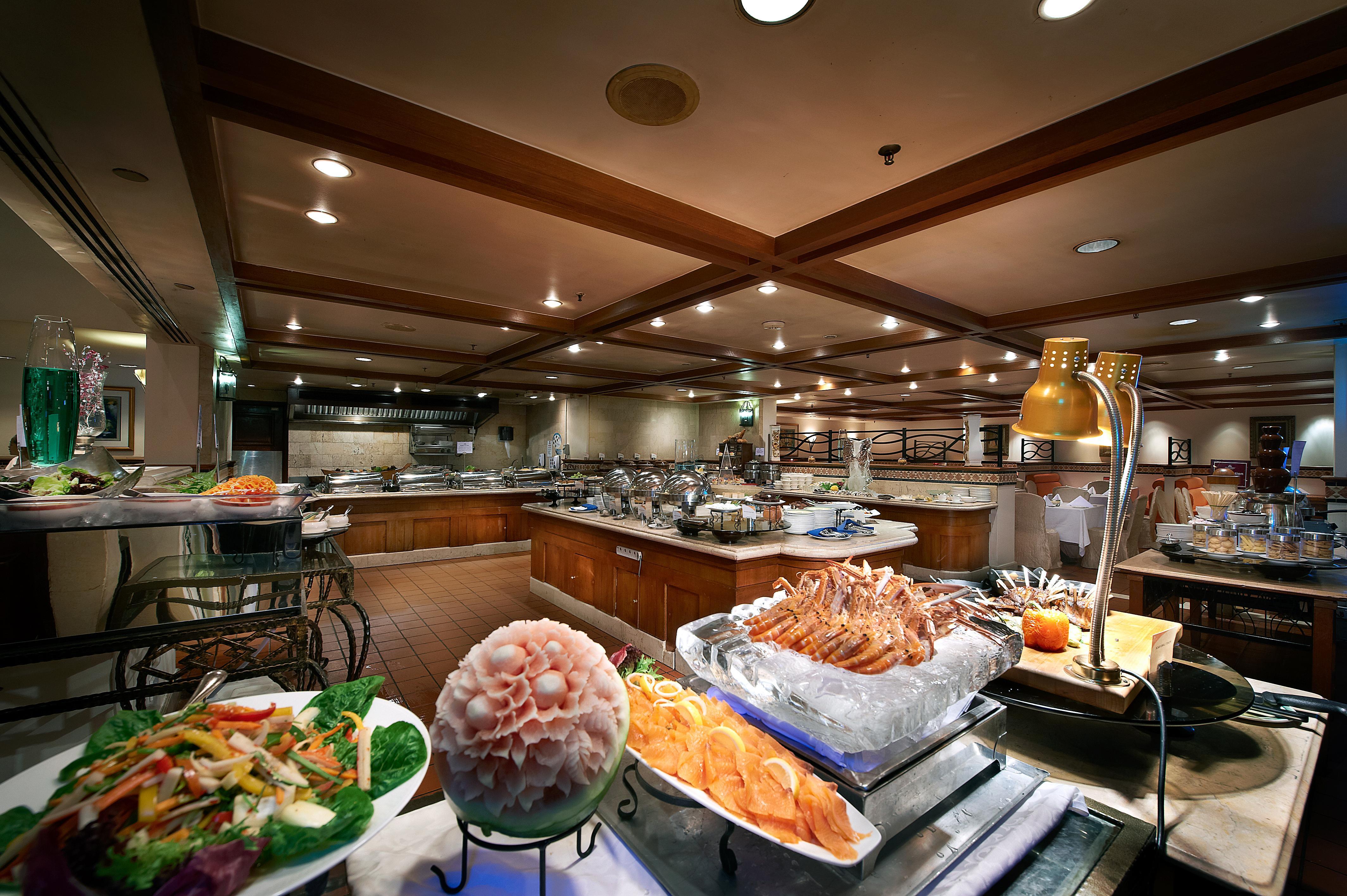 Dorsett Grand Subang Hotel Subang Jaya Kültér fotó The buffet at the hotel