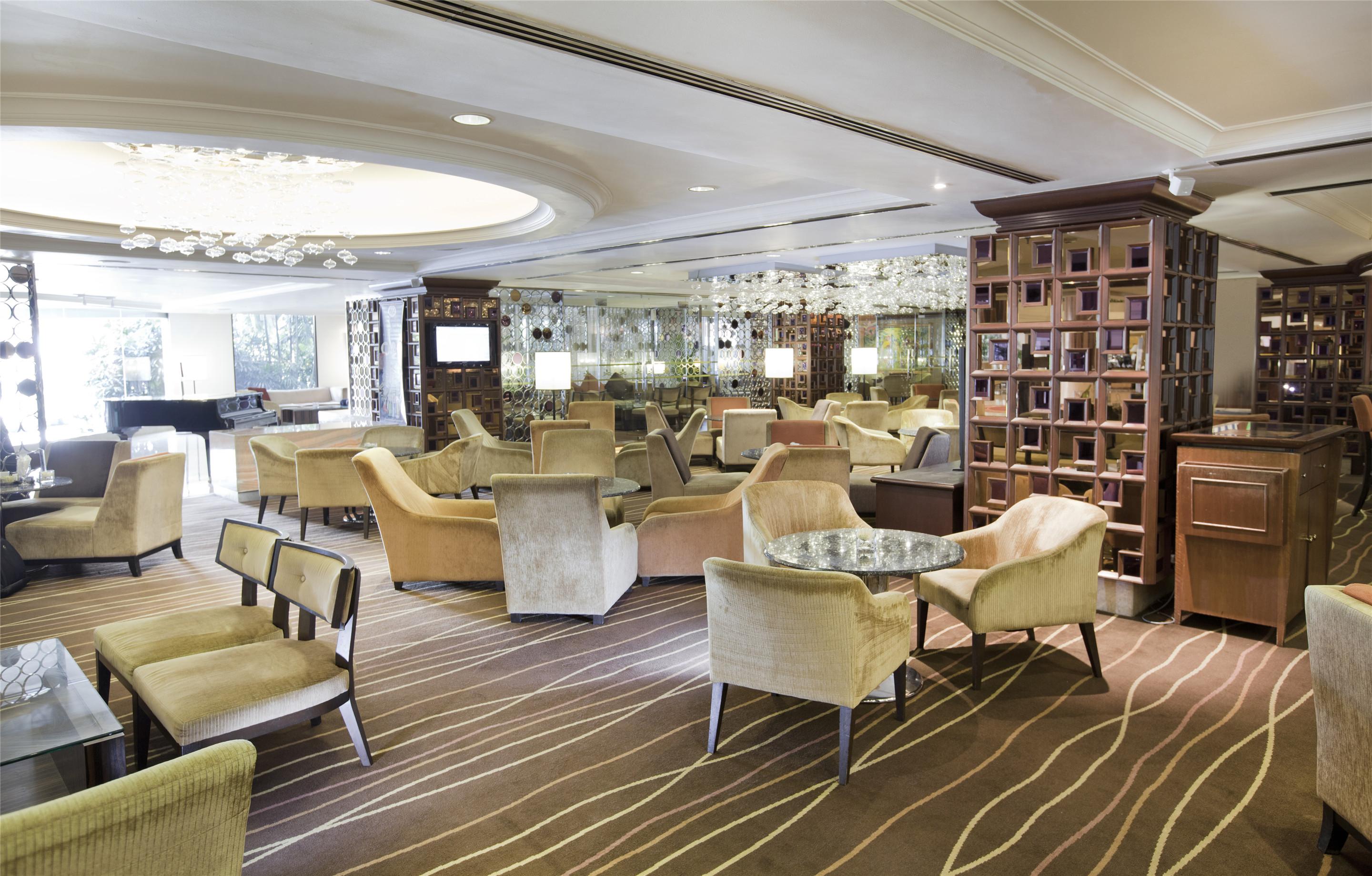 Dorsett Grand Subang Hotel Subang Jaya Kültér fotó The lounge at the airport