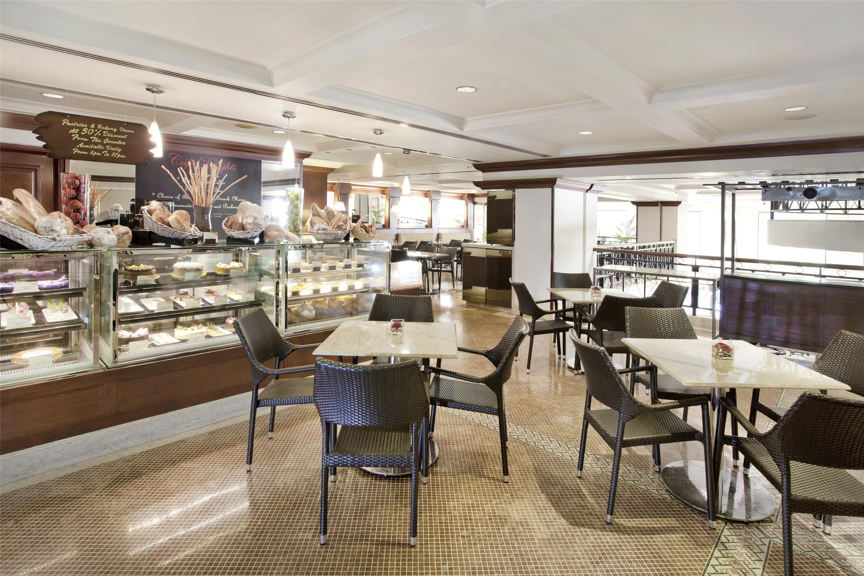 Dorsett Grand Subang Hotel Subang Jaya Kültér fotó The Café