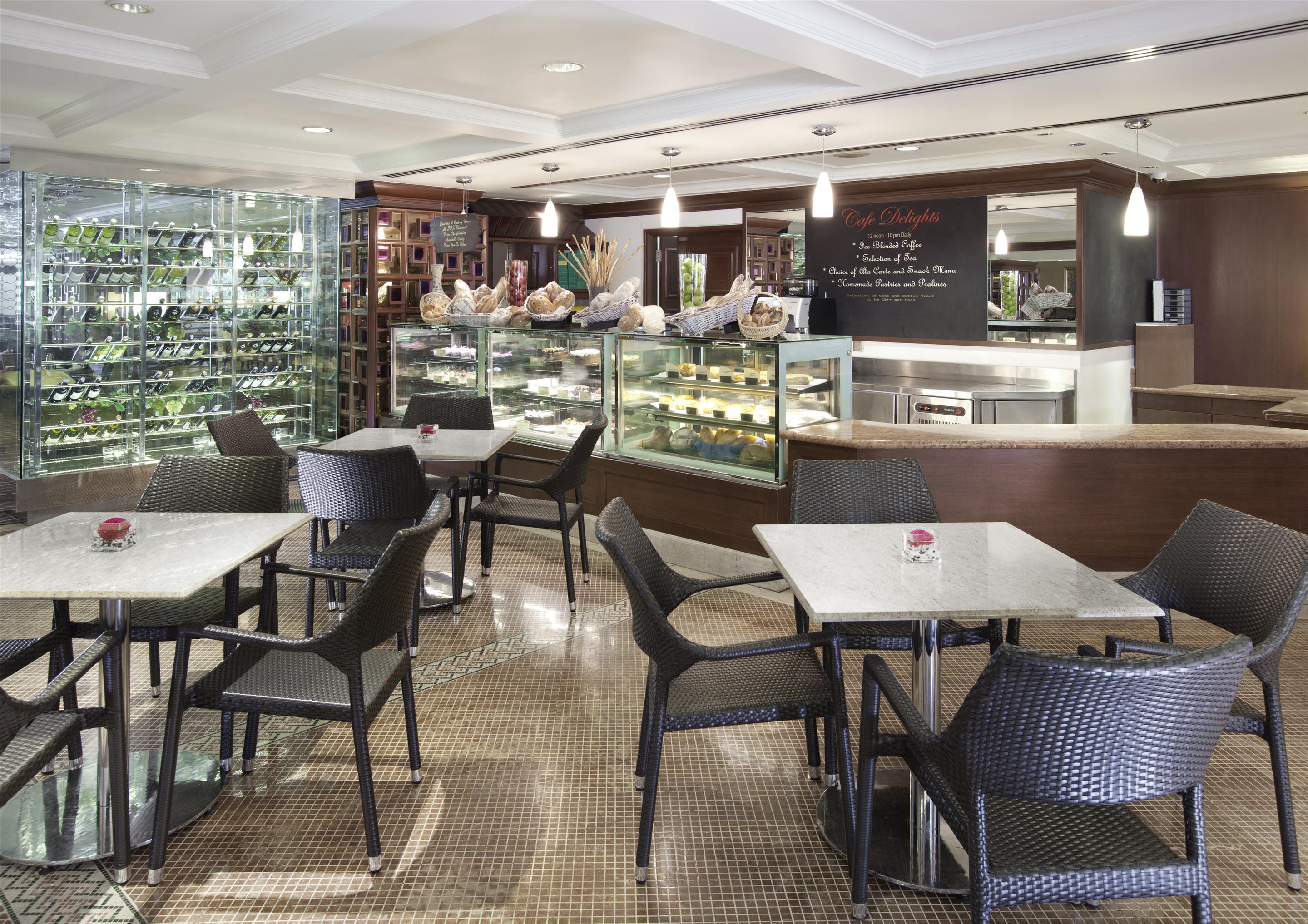 Dorsett Grand Subang Hotel Subang Jaya Kültér fotó The Coffee Bean & Tea Leaf in Hong Kong