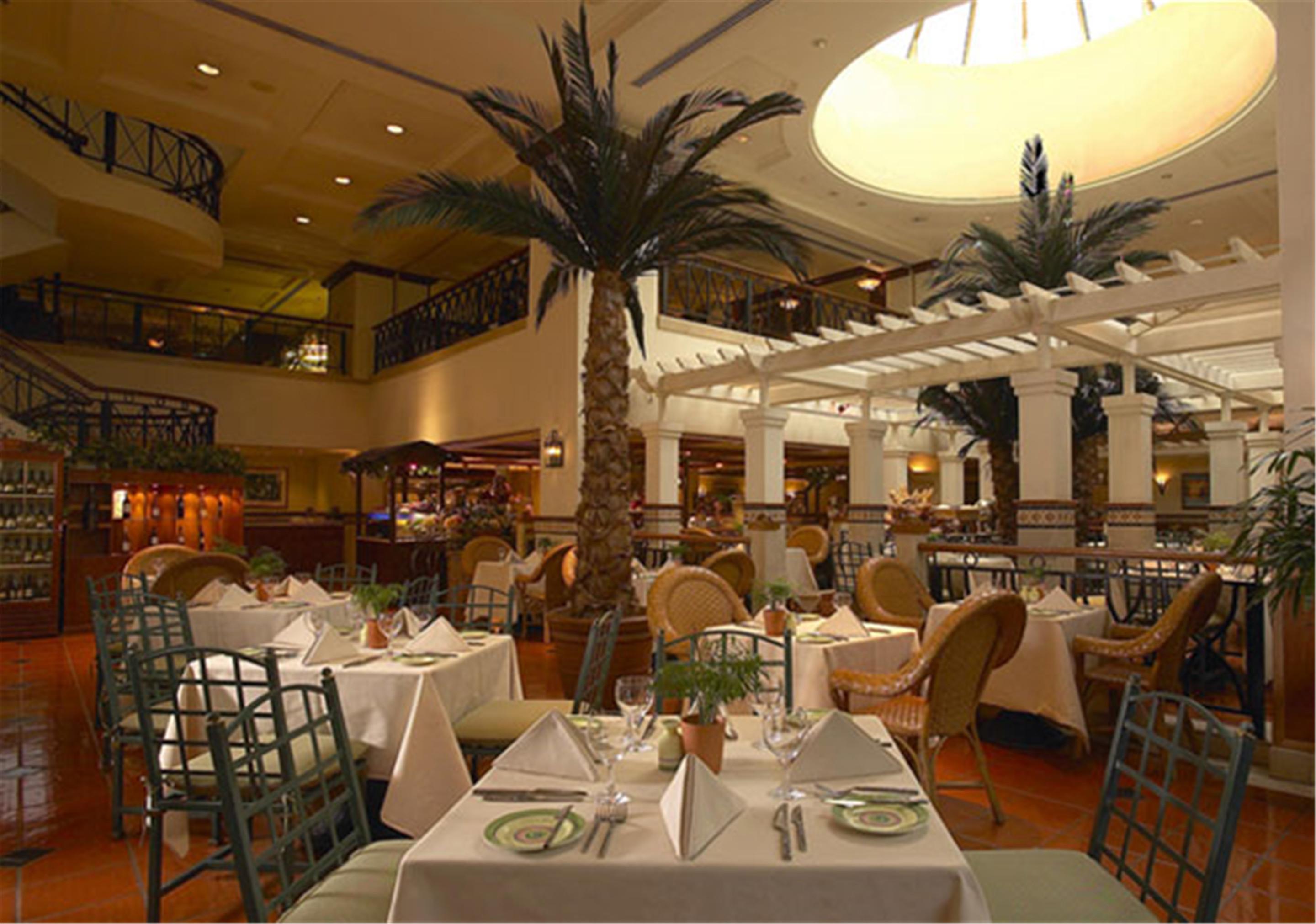 Dorsett Grand Subang Hotel Subang Jaya Kültér fotó The Palm Court