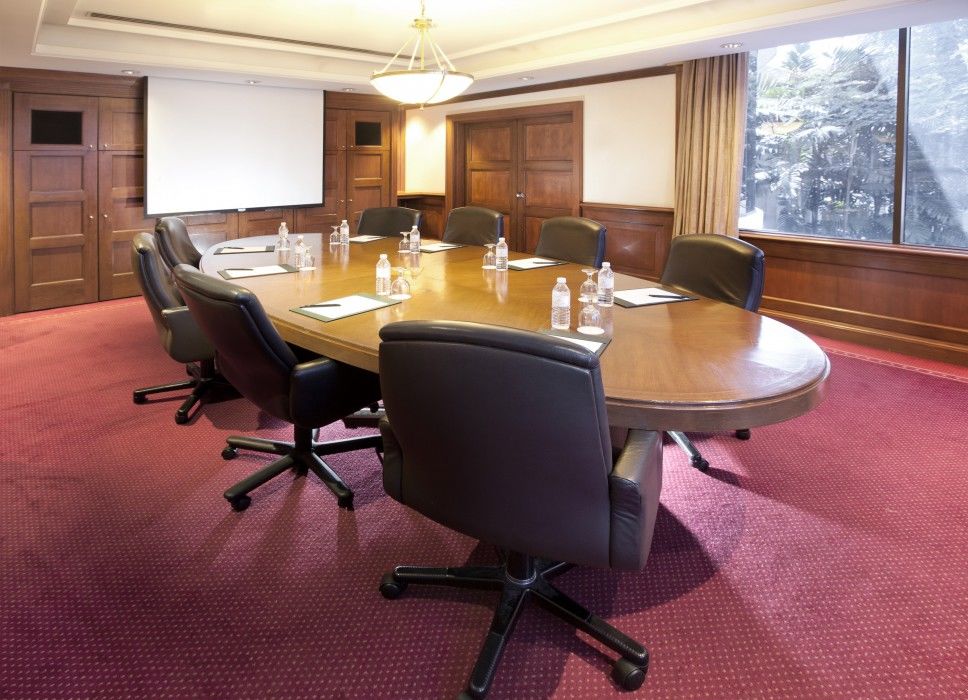 Dorsett Grand Subang Hotel Subang Jaya Kültér fotó A boardroom at the Royal Garden Hotel, London
